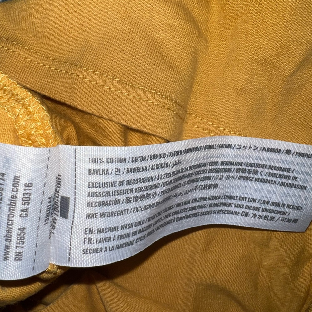 Abercrombie & Fitch Yellow Sleeveless Buttoned Tank Top - Picture 5 of 5